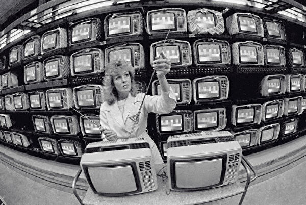 Русское ТВ в Израиле TV + 972. IPTV онлайн телевидение. Смотреть русские каналы – ТВ онлайн. Интернет телевидение.