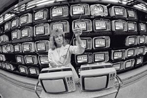 Русское ТВ в Израиле TV + 972. IPTV онлайн телевидение. Смотреть русские каналы – ТВ онлайн. Интернет телевидение.